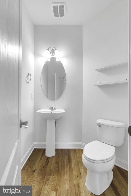 Building Photo - 40560 Aldie Springs Dr