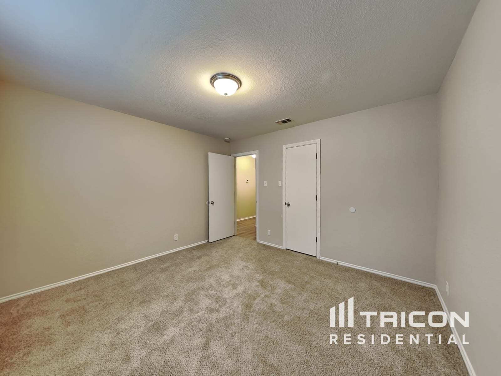 Building Photo - 9603 Kennebec Way