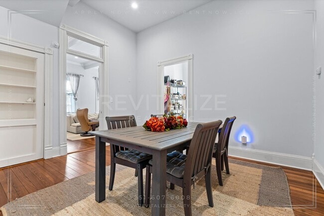 Building Photo - Beautiful Victorian Home in the Heart of S...