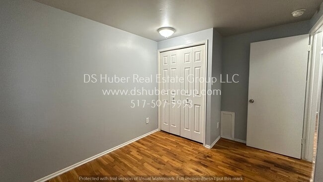 Building Photo - 827 Vincent Ct