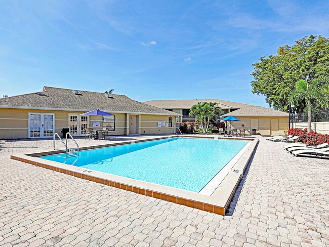 Building Photo - Mystic Gardens 5327-2707
