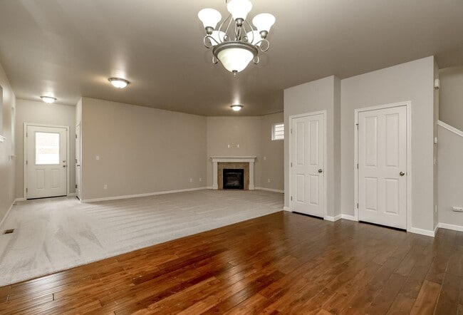 Building Photo - Beautiful Lacey Home with new paint and carpet in Popular Edgewater Community