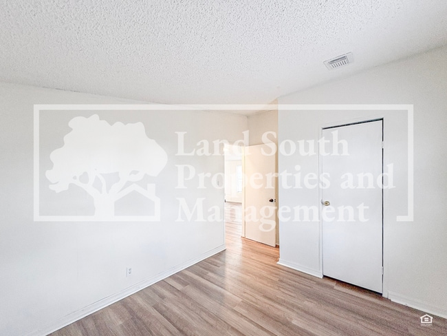 Building Photo - 4325 Upper Meadow Ridge Ave