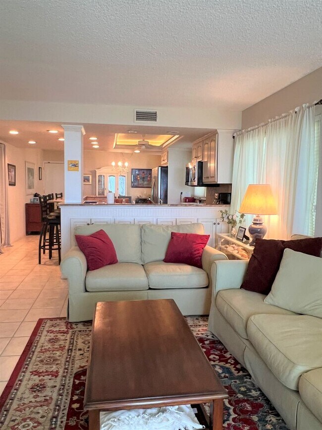 Building Photo - GREAT PRICE!  Gulf Horizon, Gulf Front, 2BR/2BA 1st Floor Condo