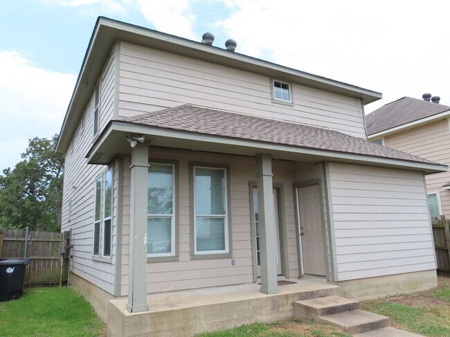 Building Photo - 4107 McFarland Dr