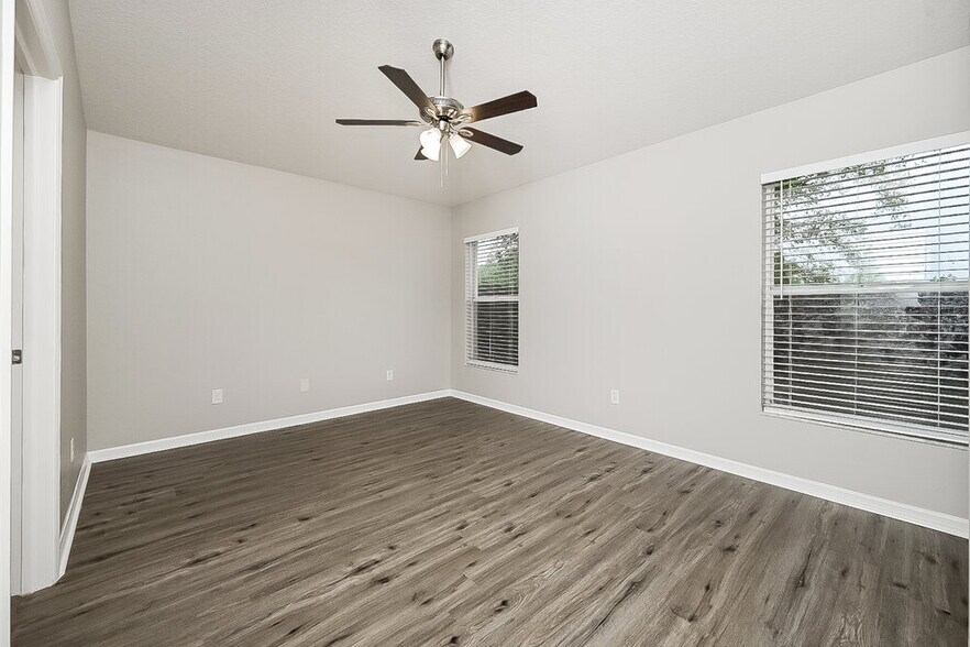 Building Photo - 18036 Birdwater Dr