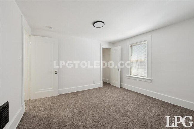 Building Photo - 3617 Homewood Ave
