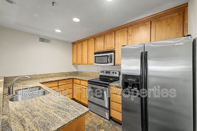 Building Photo - 4704 E Paradise Village Pkwy N