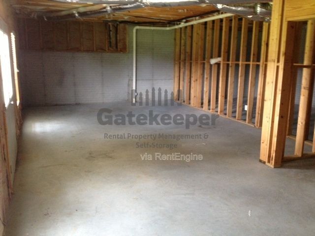 Building Photo - 309 Hambrick Park