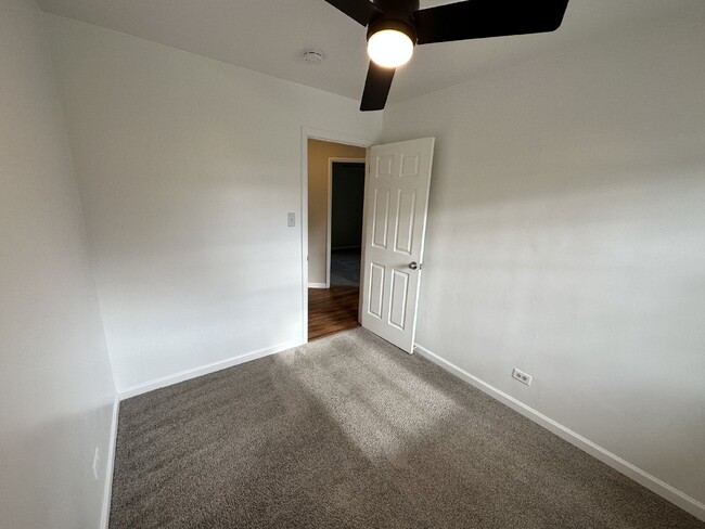 Building Photo - House for Rent in Montclair!