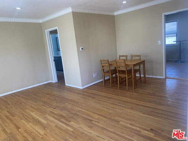 Building Photo - 1754 Glendon Ave