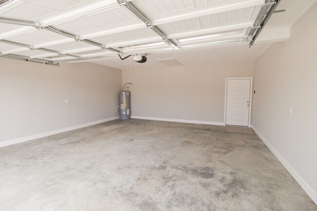 Building Photo - 312 Old Rockdale