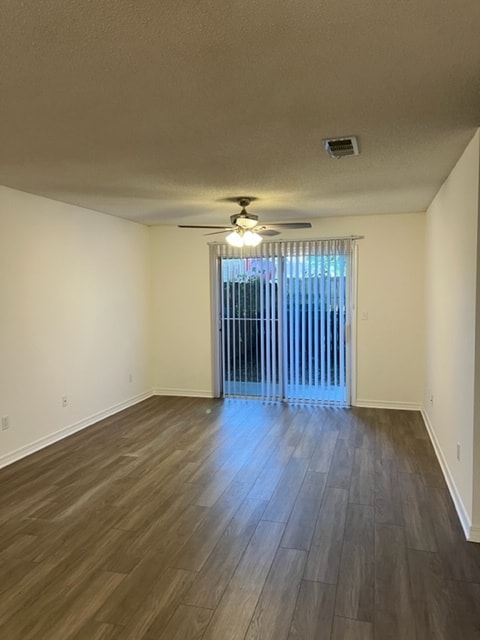 Building Photo - 1800 Tsuga Way