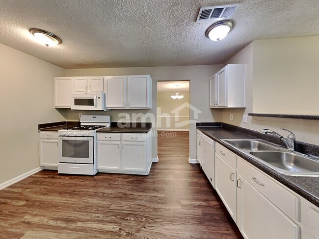 Building Photo - 4760 Duration Ct