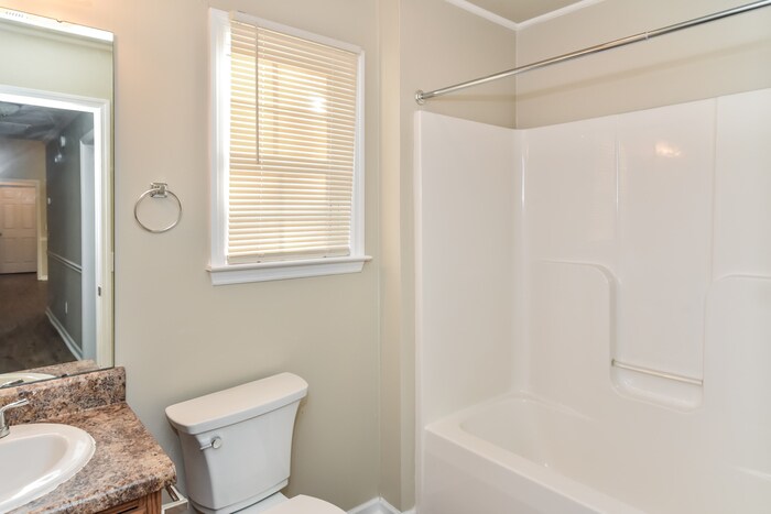 Building Photo - 237 Chestnut Oak Cir