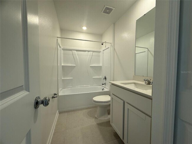 Building Photo - 3467 Howell Dr