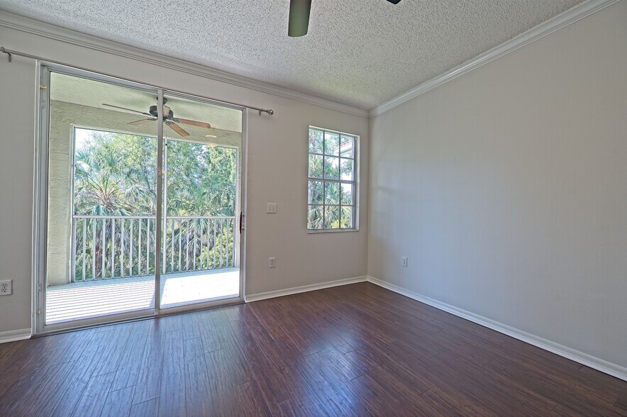 Building Photo - 5701 Bentgrass Dr