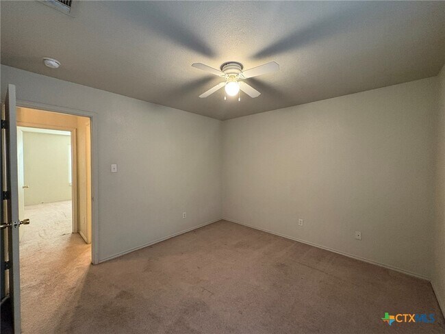 Building Photo - 2102 Tahoe Ct