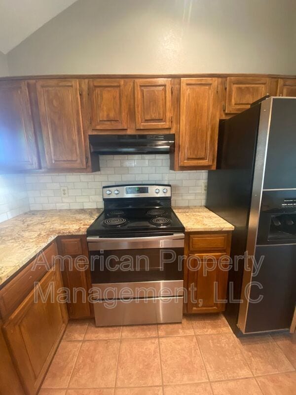 Building Photo - 4729 S Ironwood Ave