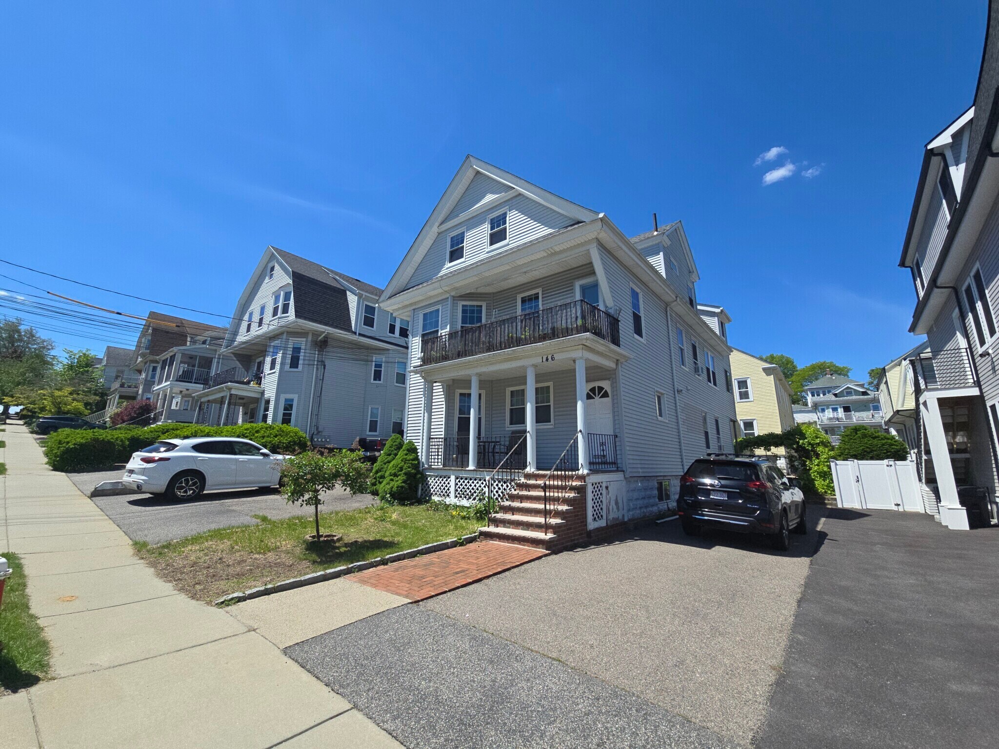 Building Photo - 146 Hillside Rd