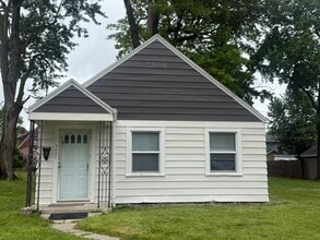 Building Photo - 3405 Lillie St