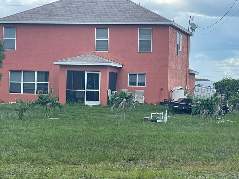 Building Photo - 30 NE 24th Terrace