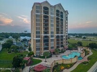 Building Photo - 1200 Beach Dr