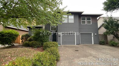Building Photo - Inviting 3 BD | 2.5 BA Home w/ Massive Bac...