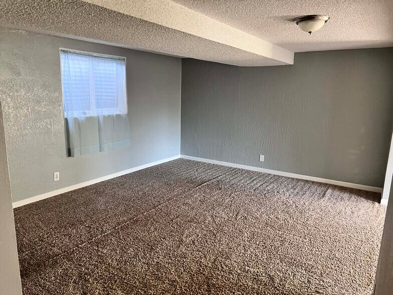 Building Photo - 4615 Frost Dr