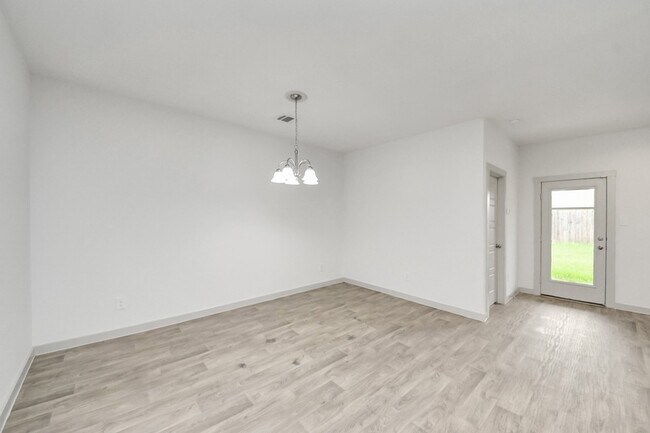 Building Photo - 7803 Golden Rubia Ln