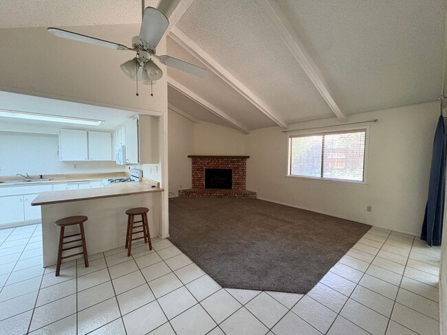 Building Photo - Beautiful Lakewood Village Condo