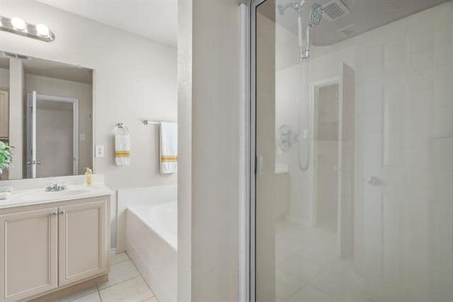 Building Photo - 6005 Parkplace Dr