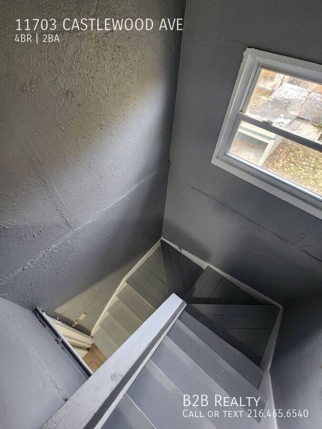 Building Photo - 11703 Castlewood Ave