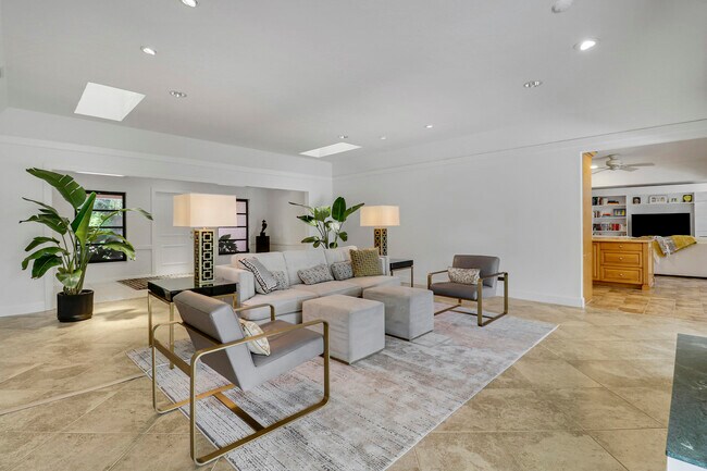 Building Photo - 5740 SE Winged Foot Dr