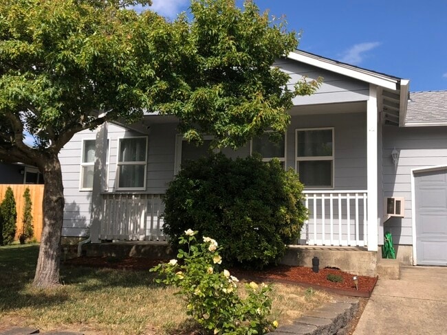 Primary Photo - 2485 Monticello St