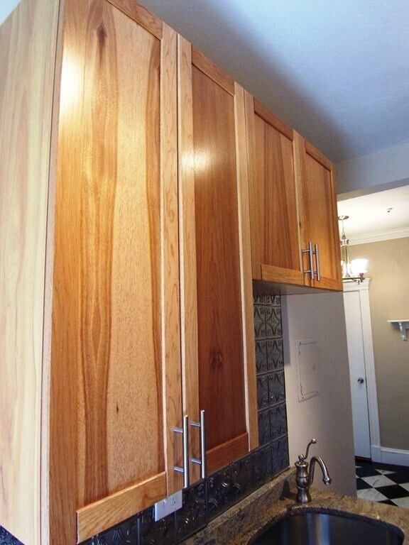 Building Photo - 61 Park Dr