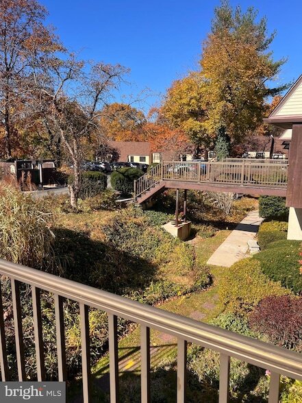 Building Photo - 329 Shawmont Ave