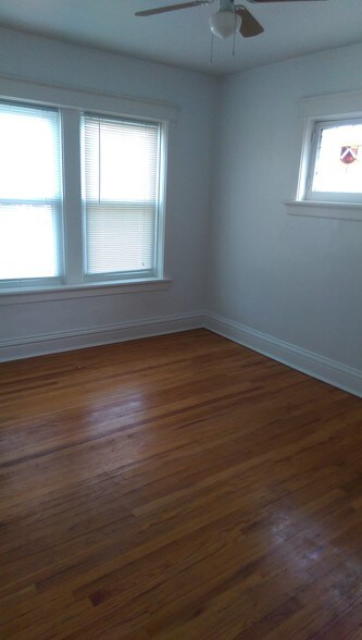 Building Photo - 5239 Bancroft Ave