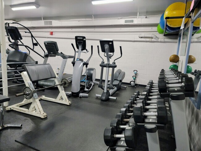 Building Photo - 707 Douglass Ave