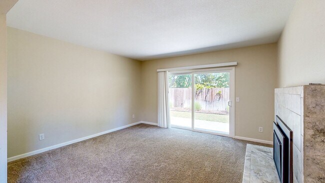 Building Photo - Rincon Valley Single Level, Landscaper Included!