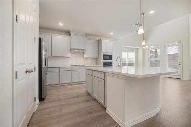 Building Photo - 912 Alberta