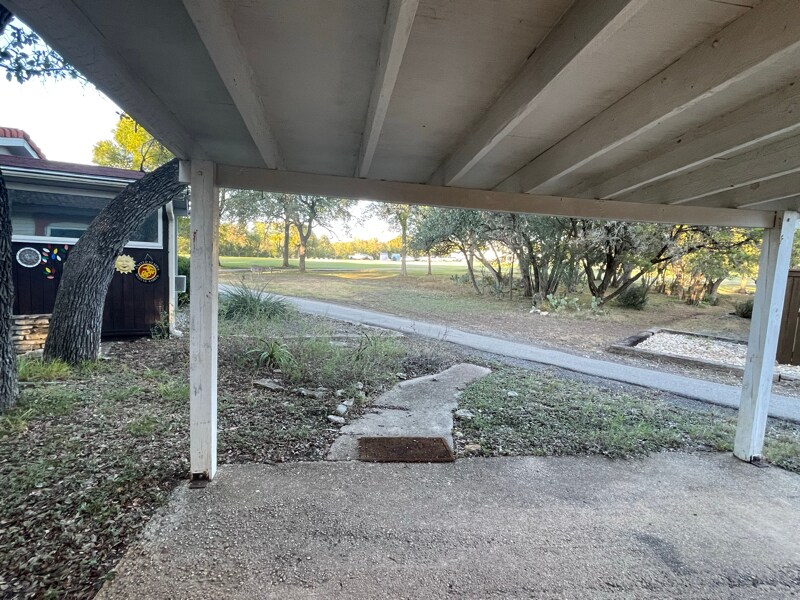 Building Photo - 98 Woodcreek Dr