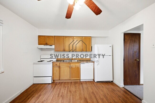 Building Photo - 1577 Briarwood Ave