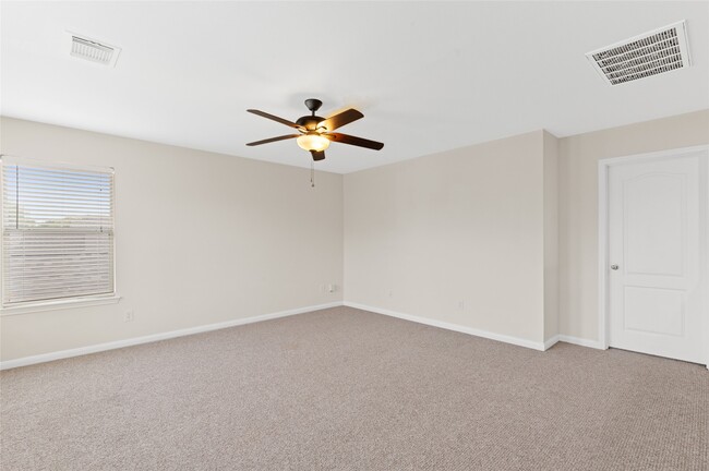 Building Photo - 18226 Fair Grange Ln