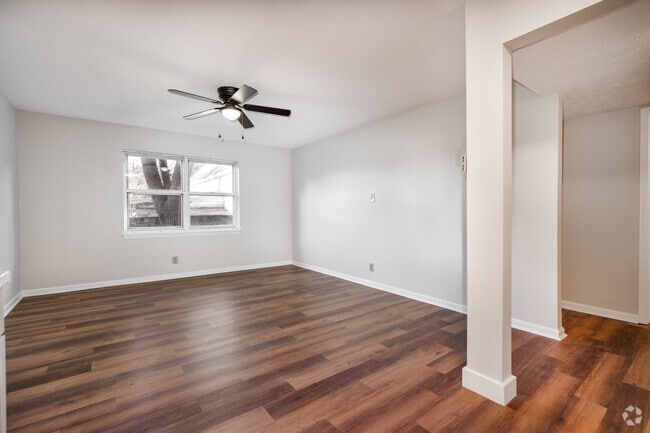 1BR, 1BA - 650SF - Living Room - Lucia Apartments