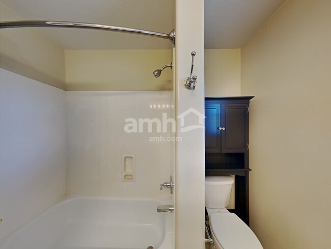 Building Photo - 6803 S 41st Ln