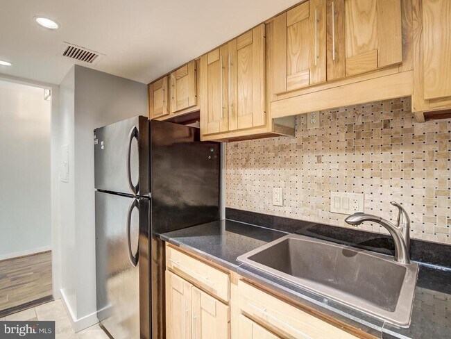 Building Photo - 11400 Washington Plaza W