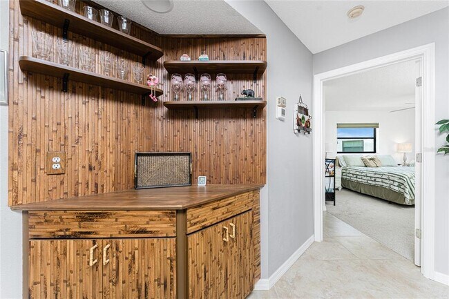 Building Photo - 511 Pine Hollow Cir