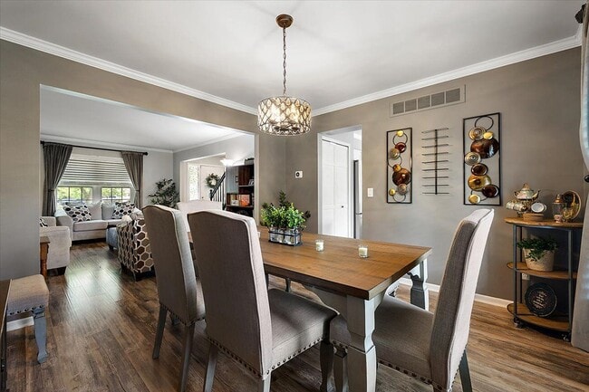 Building Photo - 42683 Wimbleton Way