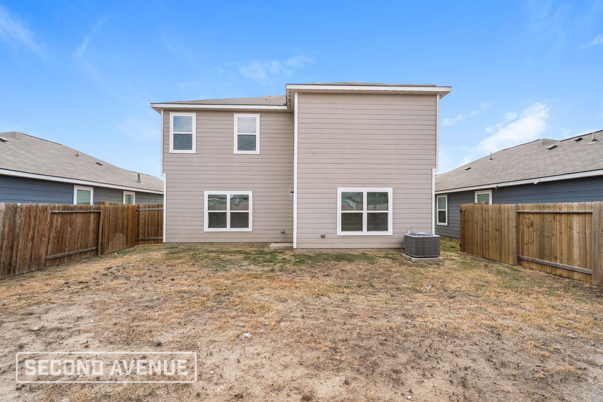 Building Photo - 3027 Jackson Smt